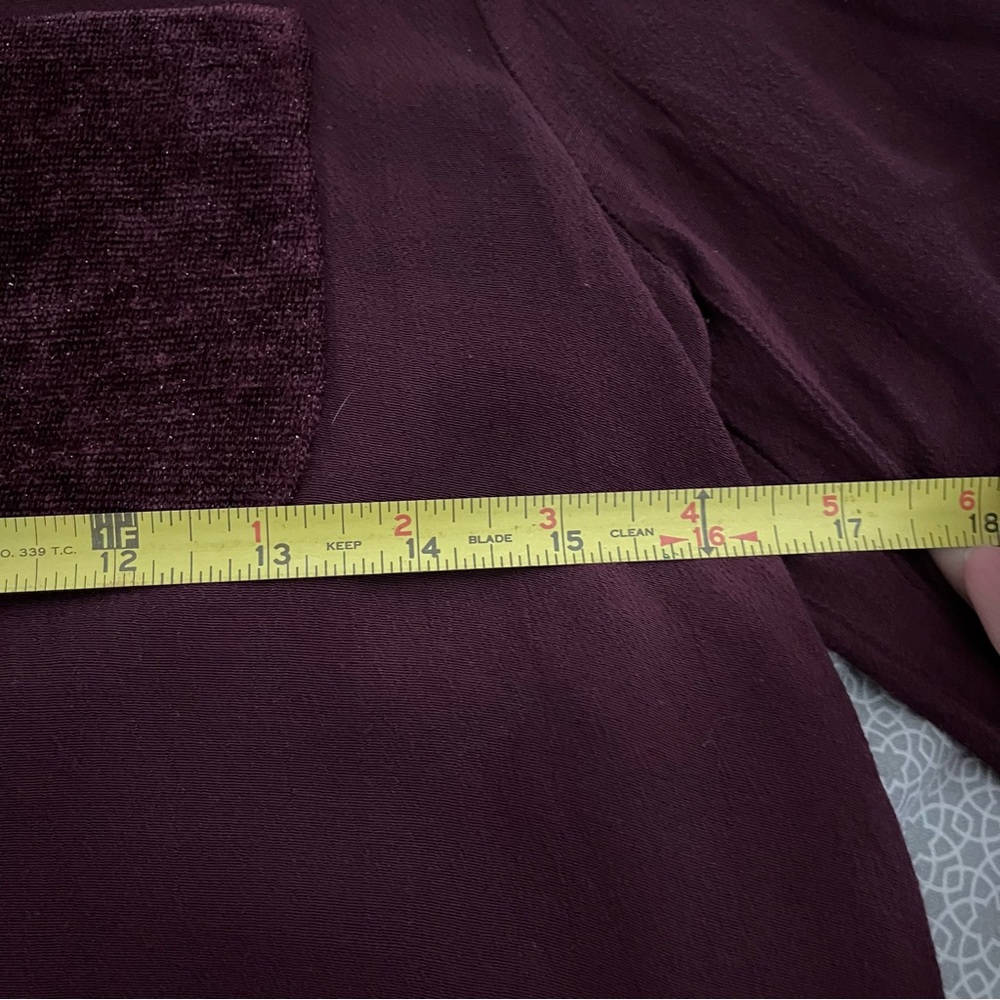 BUTTON UP BLOUSE - Picture 4 of 5